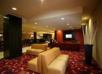 Holiday Inn Fitchburg-Waterpark Екстер'єр фото